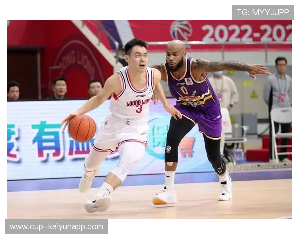 CBA焦泊乔对抗训练强度提升：助力未来篮球巨星的崛起